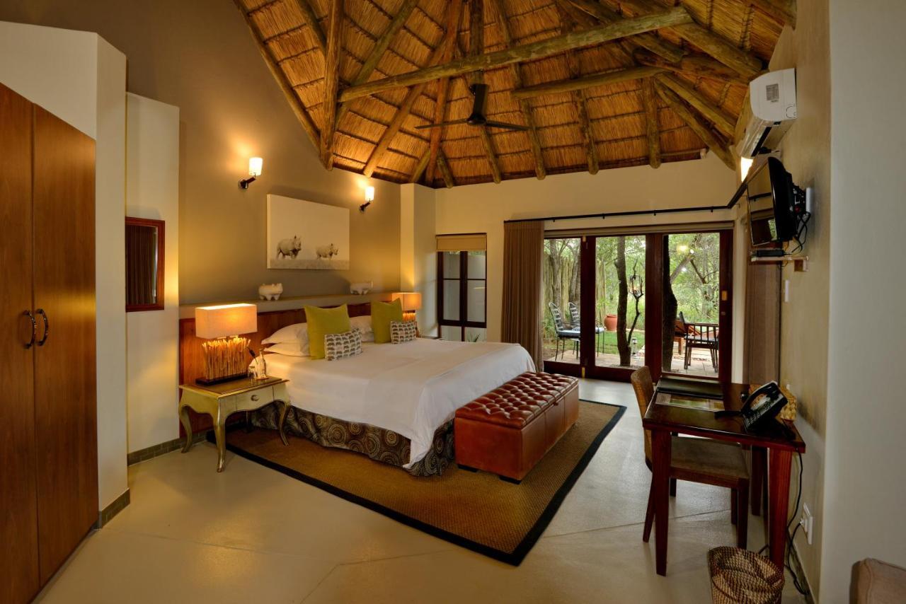 Tambuti Lodge พีลาเนสเบิร์ก ภายนอก รูปภาพ