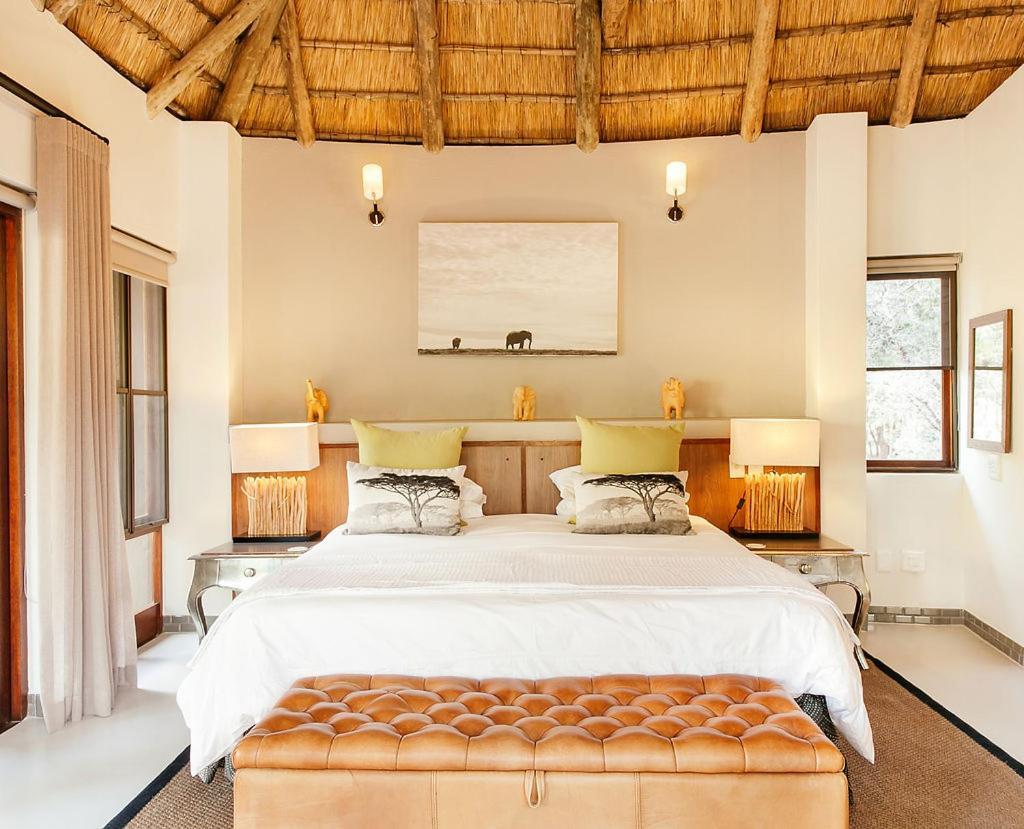 Tambuti Lodge พีลาเนสเบิร์ก ภายนอก รูปภาพ