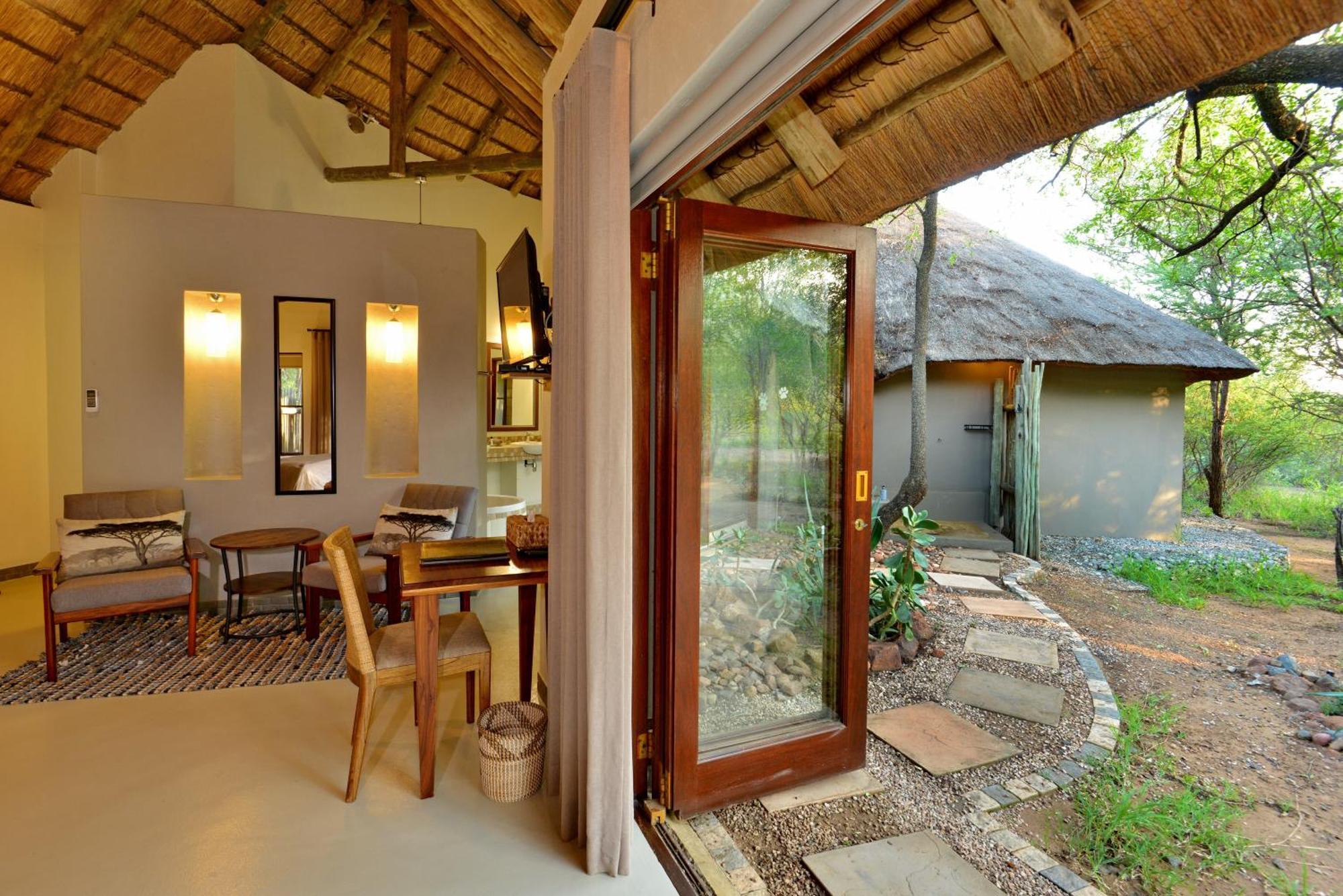 Tambuti Lodge พีลาเนสเบิร์ก ภายนอก รูปภาพ